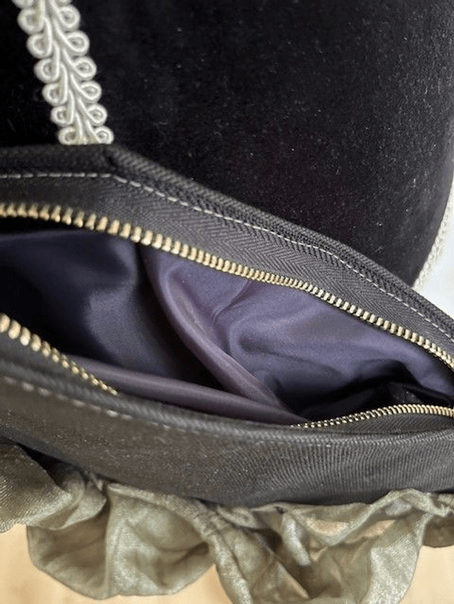 Sac à main "Elna QUINFIL" plat semi-rigide modèle trapèze