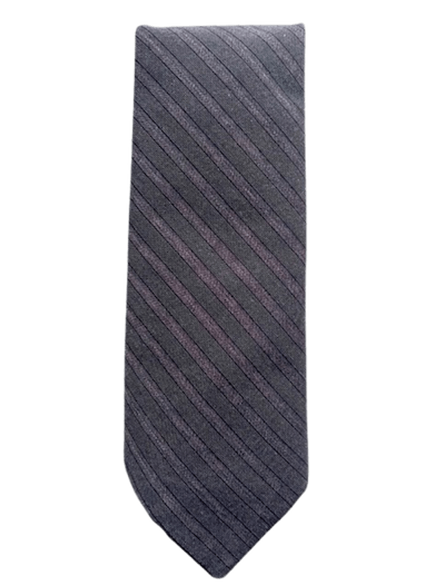Cravate pour homme, fine, classique à rayures. Longueur : 140 cm. Finition à la main. (Couturière d'Elna QUINFIL)